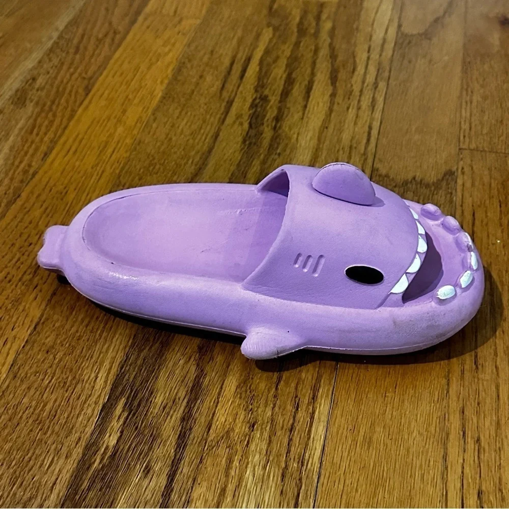 Purple Shark Slippers girls size 2-2.5